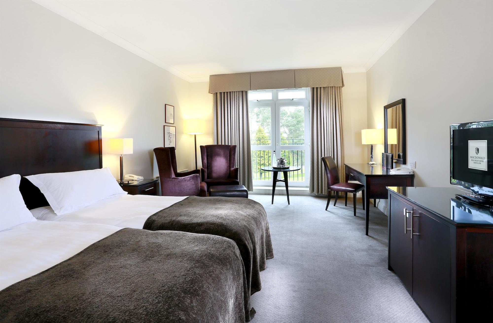 Macdonald Hill Valley Hotel, Spa & Golf Resort Whitchurch  Exteriör bild
