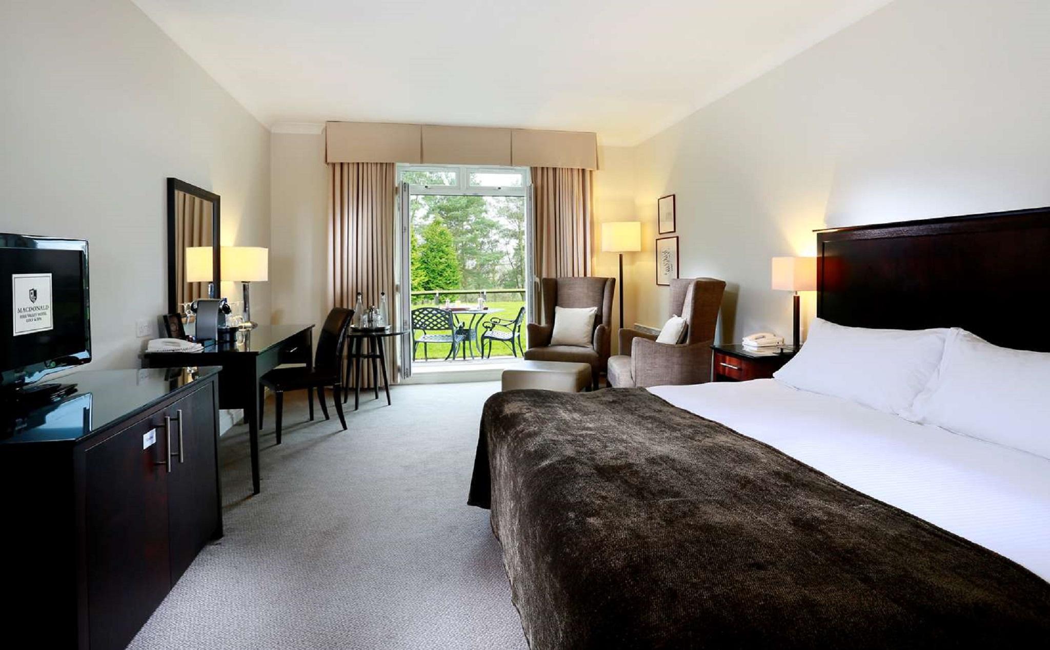 Macdonald Hill Valley Hotel, Spa & Golf Resort Whitchurch  Exteriör bild