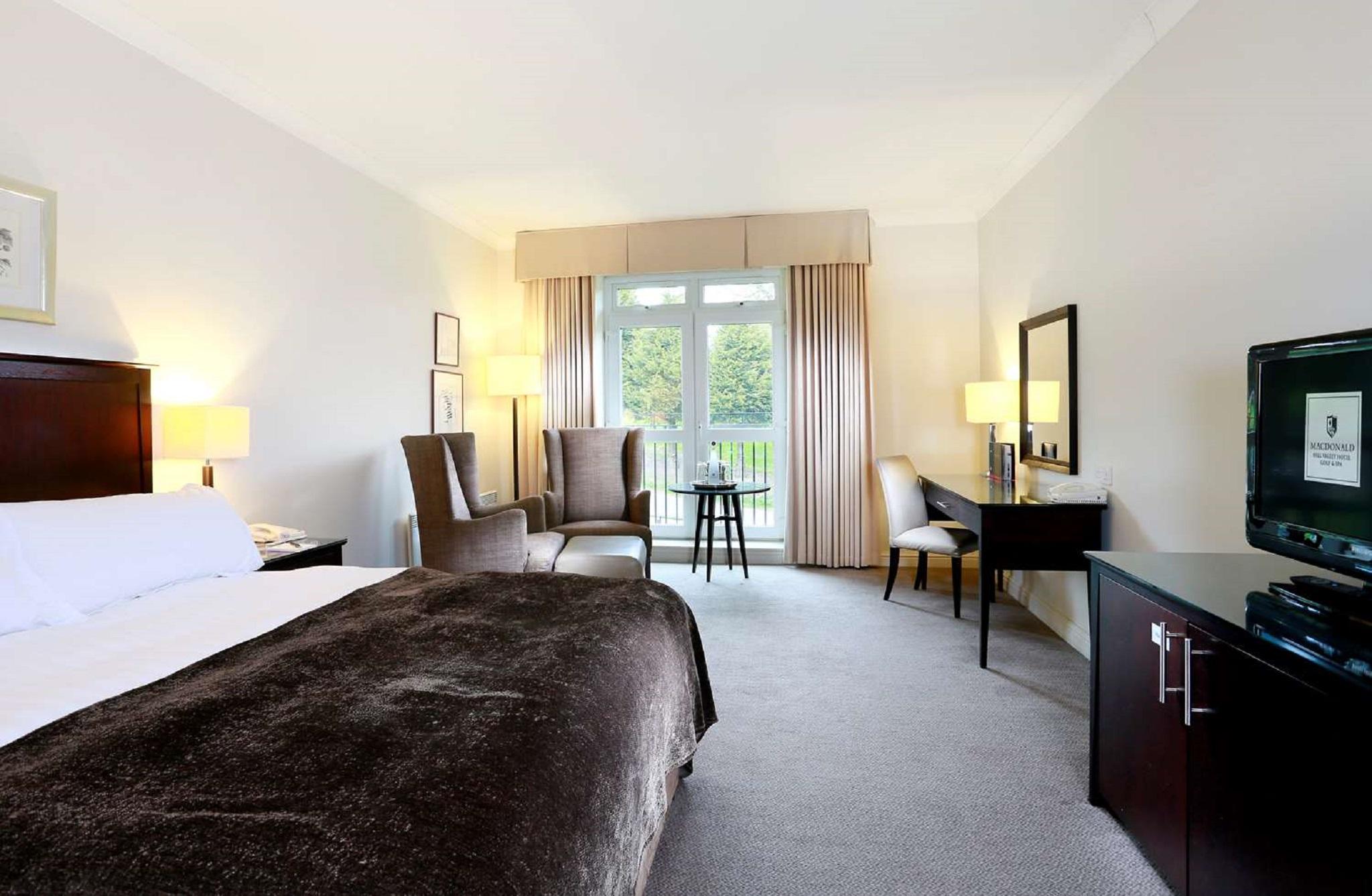 Macdonald Hill Valley Hotel, Spa & Golf Resort Whitchurch  Exteriör bild