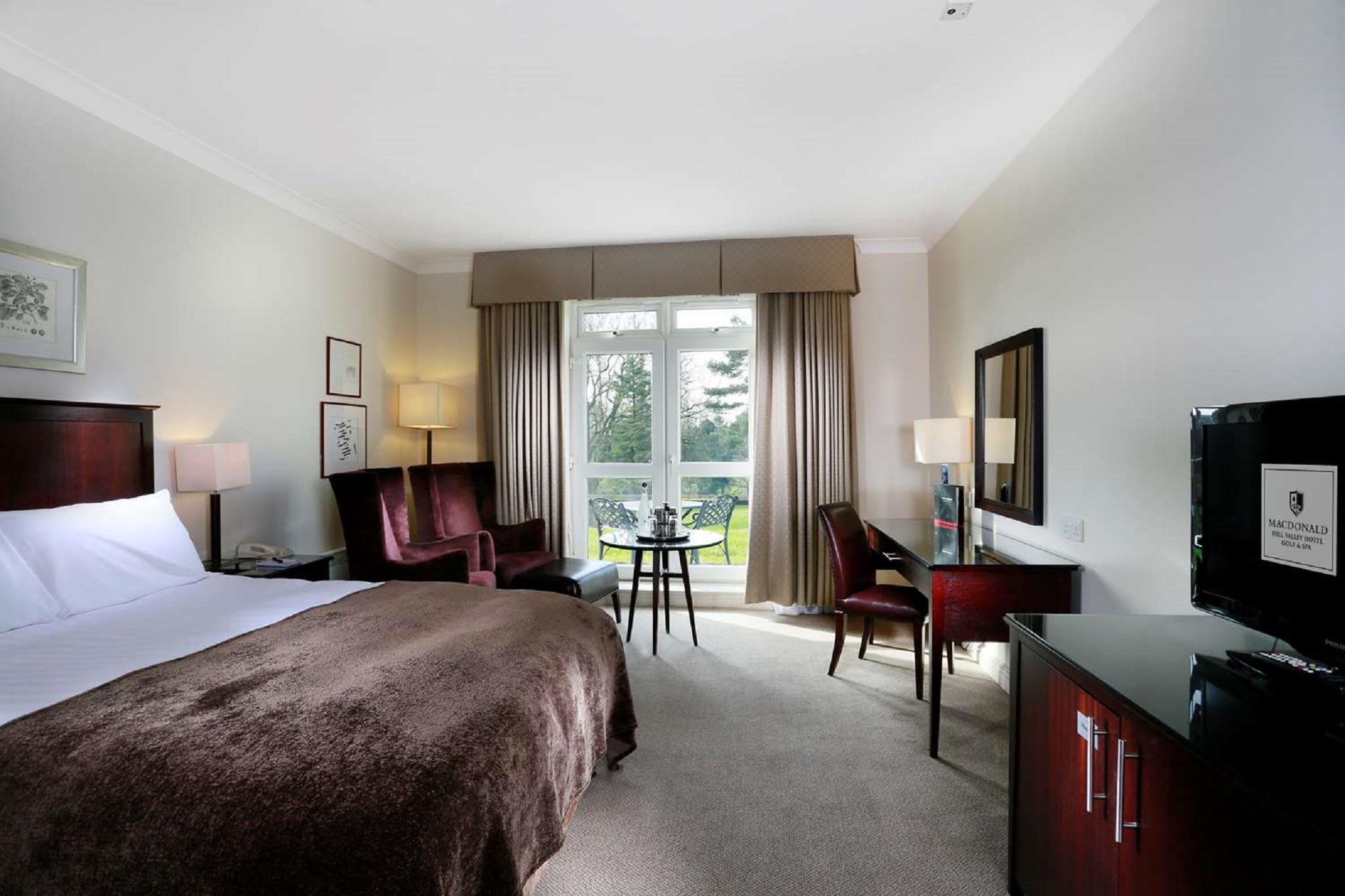 Macdonald Hill Valley Hotel, Spa & Golf Resort Whitchurch  Exteriör bild
