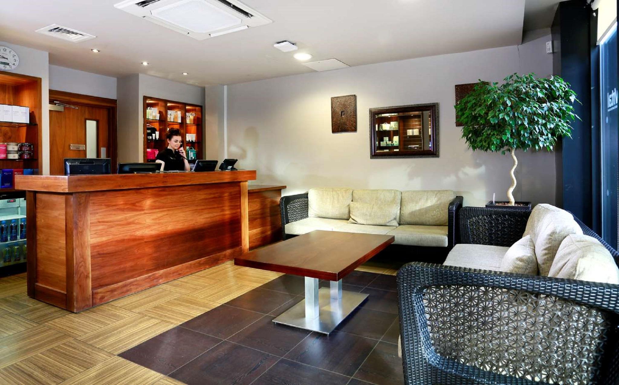 Macdonald Hill Valley Hotel, Spa & Golf Resort Whitchurch  Exteriör bild