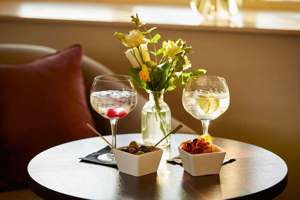 Macdonald Hill Valley Hotel, Spa & Golf Resort Whitchurch  Rum bild