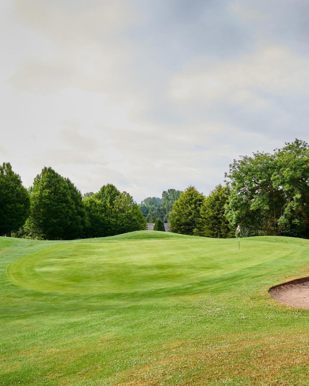 Macdonald Hill Valley Hotel, Spa & Golf Resort Whitchurch  Exteriör bild