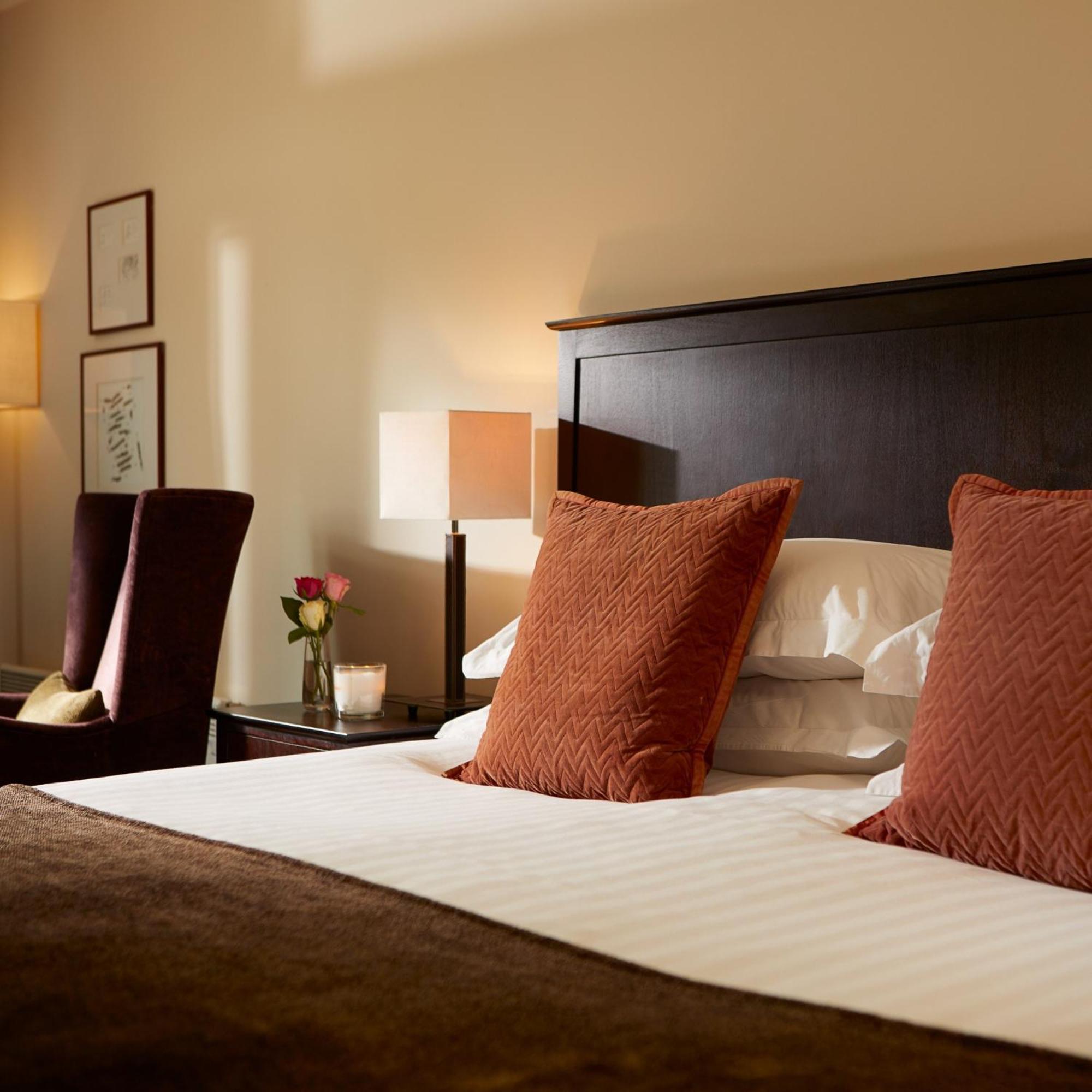 Macdonald Hill Valley Hotel, Spa & Golf Resort Whitchurch  Exteriör bild